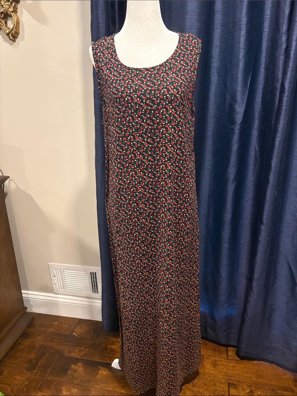 Vintage 90s Studio Ease 100% rayon dark floral maxi dress. Size 10. Cottagecore
